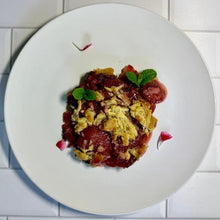 Load image into Gallery viewer, STRAWBERRY CRUMBLE
