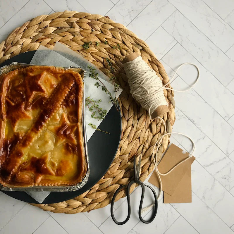 CHICKEN & MUSHROOM PIE